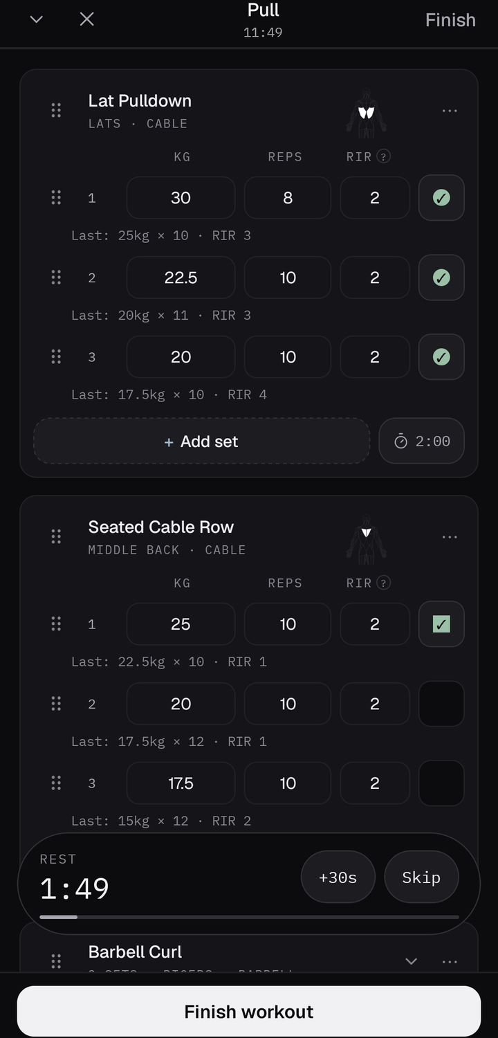 myoxin app screen: workout logger mid-session, sets with weight, reps, and RIR, and a running rest timer.